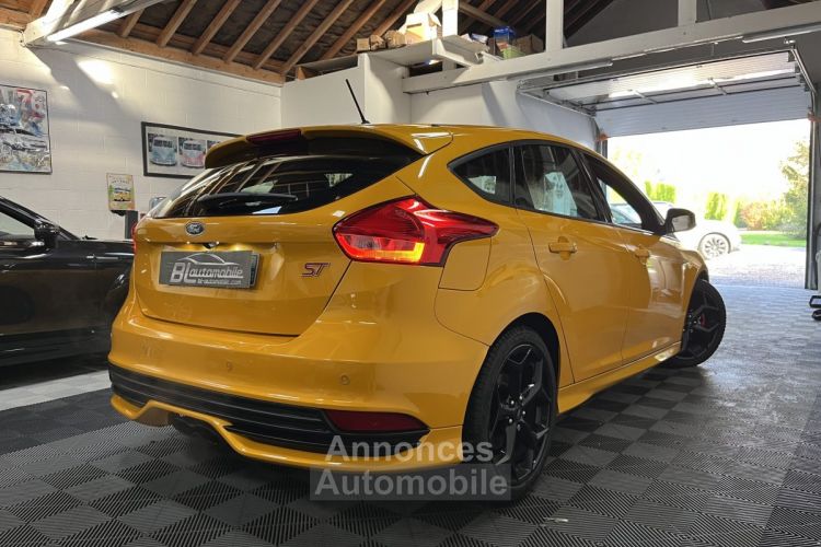 Ford Focus ST 2.0 ECOBOOST 250ch - <small></small> 19.980 € <small>TTC</small> - #18