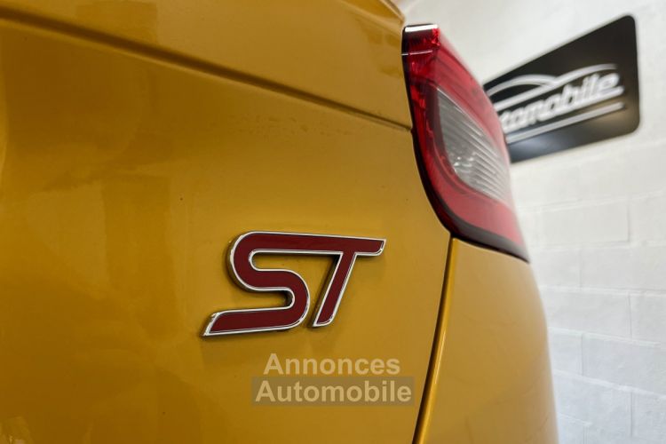 Ford Focus ST 2.0 ECOBOOST 250ch - <small></small> 19.980 € <small>TTC</small> - #22