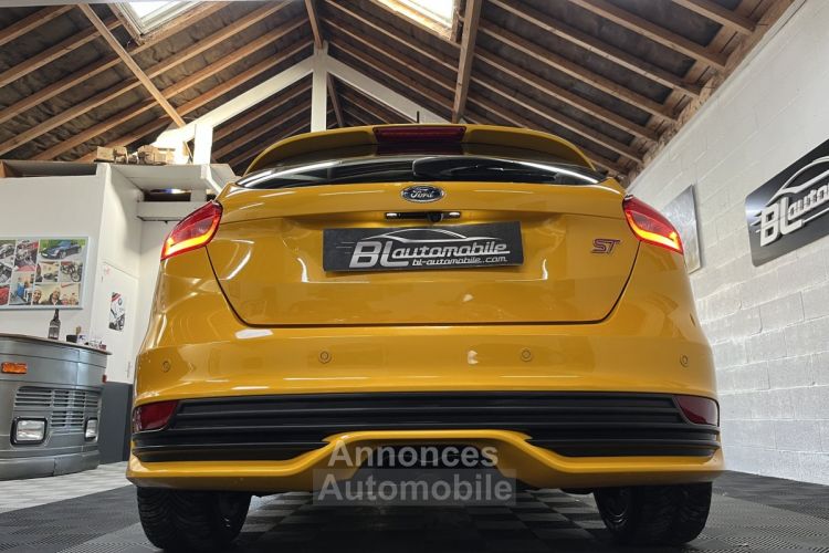 Ford Focus ST 2.0 ECOBOOST 250ch - <small></small> 19.980 € <small>TTC</small> - #23