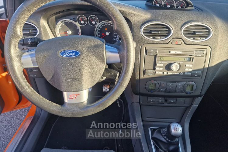 Ford Focus ST 2.5 225cv 5p - <small></small> 10.990 € <small>TTC</small> - #15