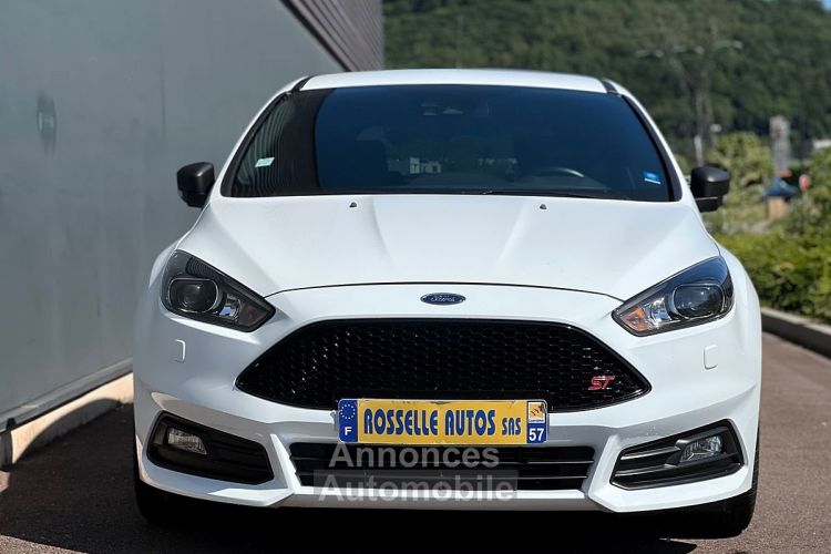 Ford Focus ST 250 CH ECOBOOST - <small></small> 18.299 € <small>TTC</small> - #2