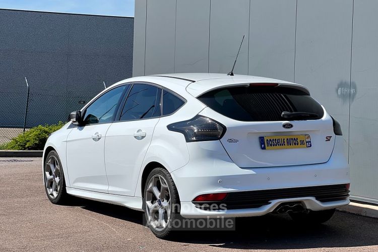 Ford Focus ST 250 CH ECOBOOST - <small></small> 18.299 € <small>TTC</small> - #5