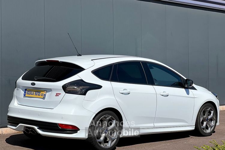 Ford Focus ST 250 CH ECOBOOST - <small></small> 18.299 € <small>TTC</small> - #7