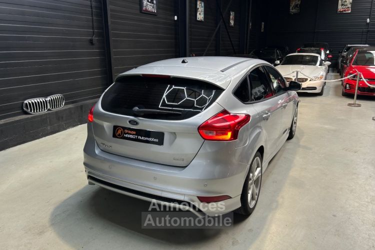 Ford Focus ST-Line 1.0 EcoBoost 125 cv SS - CARPLAY - <small></small> 11.990 € <small>TTC</small> - #6