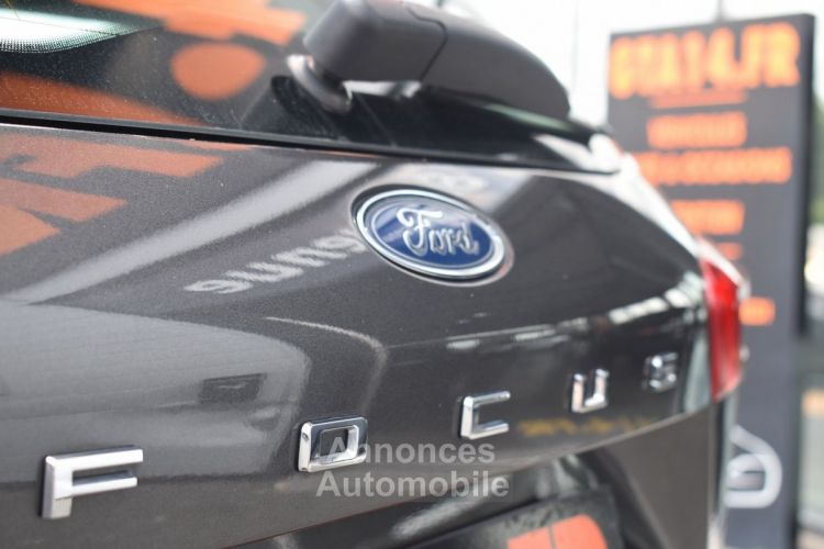 Ford Focus SW 1.5 ECOBLUE 120CH TITANIUM BVA 101G - <small></small> 17.890 € <small>TTC</small> - #19