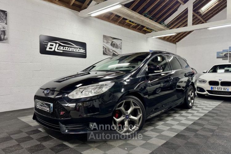 Ford Focus SW 2.0 SCTI 250CH ECOBOOST ST - <small></small> 16.990 € <small>TTC</small> - #1