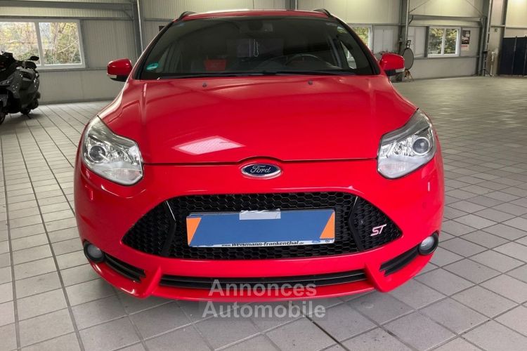 Ford Focus SW ST 2.0 250 CV / 2012 / 121900KM / GPS / XENON / RECARO / 2E MAIN / GTIE 12 MOIS - <small></small> 15.490 € <small>TTC</small> - #8