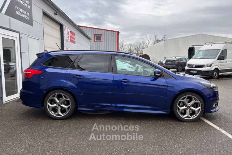 Ford Focus SW ST 2.0 ECOBOOST 250 CV / RECARO / GPS / SIEG CH / REGUL / MIRROR LINK / GTIE 12 MOIS - <small></small> 20.990 € <small>TTC</small> - #9