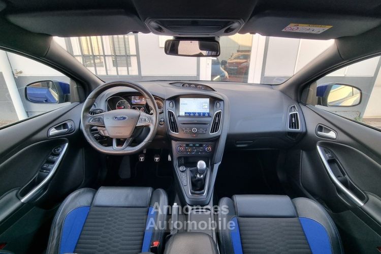 Ford Focus SW ST 2.0 ECOBOOST 250 CV / RECARO / GPS / SIEG CH / REGUL / MIRROR LINK / JA18/GTIE12M - <small></small> 19.990 € <small>TTC</small> - #12