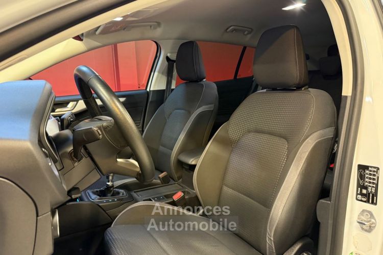 Ford Focus Turnier 1,5 TDCI 120 Cool & Connect - <small></small> 12.900 € <small>TTC</small> - #4