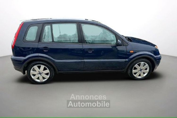 Ford Fusion 1.6 100 Plus BVA - <small></small> 4.990 € <small>TTC</small> - #9