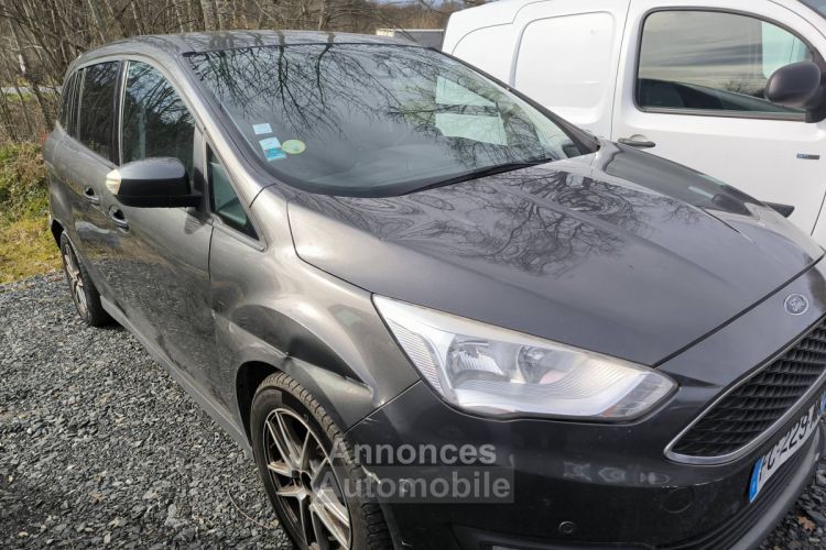 Ford Grand C-MAX 2.0 TDCi 150ch Stop&Start Trend Business - <small></small> 9.980 € <small>TTC</small> - #1