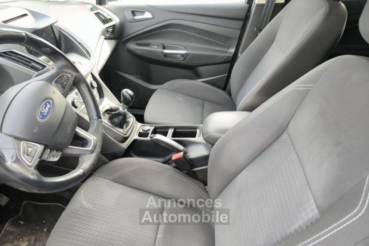 Ford Grand C-MAX 2.0 TDCi 150ch Stop&Start Trend Business - <small></small> 9.980 € <small>TTC</small> - #9