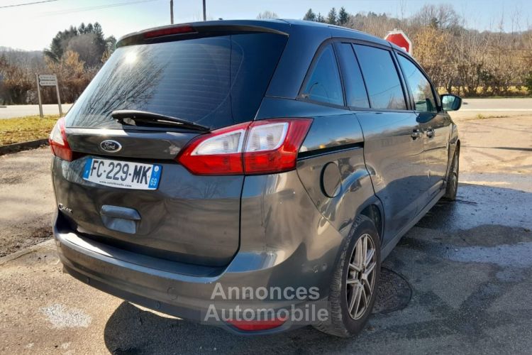 Ford Grand C-MAX 2.0 TDCi 150ch Stop&Start Trend Business - <small></small> 9.980 € <small>TTC</small> - #18