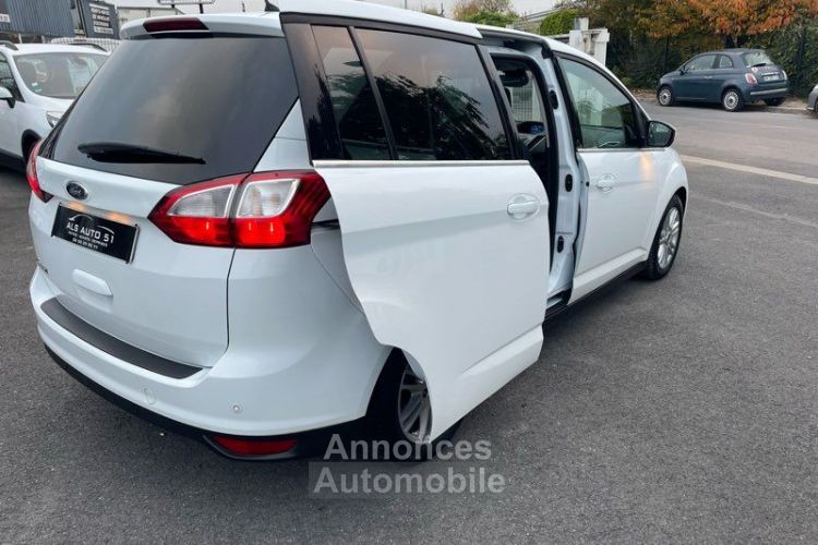 Ford Grand C-MAX 7 places tdci 140 titanium - <small></small> 5.990 € <small>TTC</small> - #2