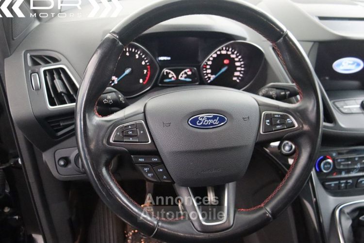 Ford Kuga 1.5 ECOBOOST ST LINE - <small></small> 18.495 € <small>TTC</small> - #32