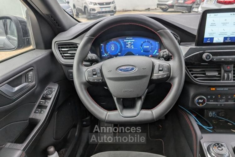 Ford Kuga 1.5 TDCI 120 ST LINE 4X2 + ATTELAGE - <small></small> 23.489 € <small>TTC</small> - #13