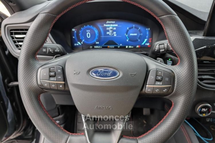 Ford Kuga 1.5 TDCI 120 ST LINE 4X2 + ATTELAGE - <small></small> 23.489 € <small>TTC</small> - #18