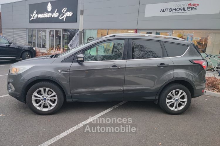 Ford Kuga 1.5 TDCi 120ch Stop&Start Titanium 4x2 - <small></small> 9.990 € <small>TTC</small> - #2