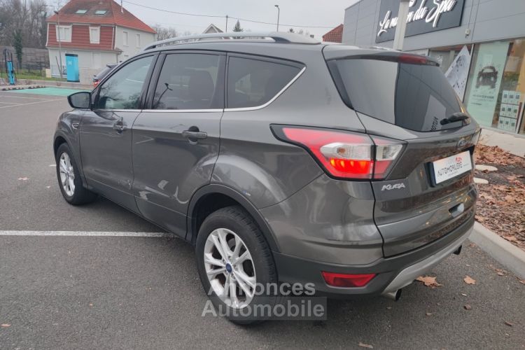 Ford Kuga 1.5 TDCi 120ch Stop&Start Titanium 4x2 - <small></small> 9.990 € <small>TTC</small> - #3