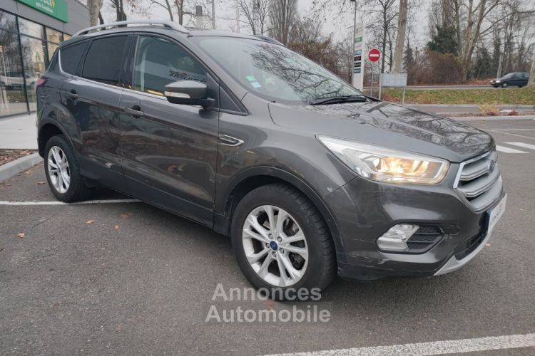 Ford Kuga 1.5 TDCi 120ch Stop&Start Titanium 4x2 - <small></small> 9.990 € <small>TTC</small> - #7