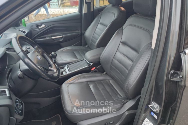 Ford Kuga 1.5 TDCi 120ch Stop&Start Titanium 4x2 - <small></small> 9.990 € <small>TTC</small> - #9