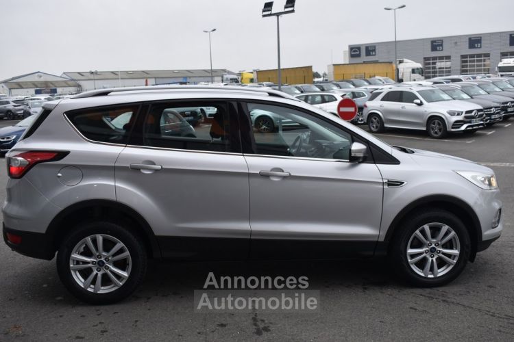 Ford Kuga 1.5 TDCI 120CH STOP&START TITANIUM EURO6 - <small></small> 16.790 € <small>TTC</small> - #4