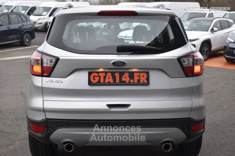 Ford Kuga 1.5 TDCI 120CH STOP&START TITANIUM EURO6 - <small></small> 16.790 € <small>TTC</small> - #18