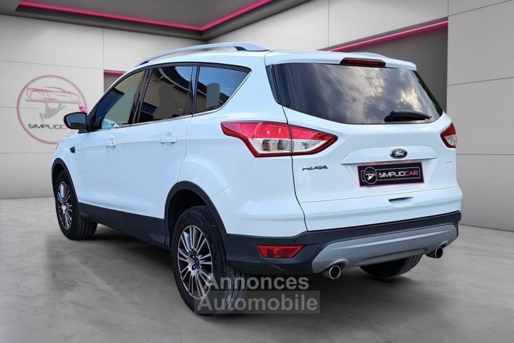 Ford Kuga 2.0 TDCi 115 ch 4x2 Titanium - <small></small> 8.490 € <small>TTC</small> - #3