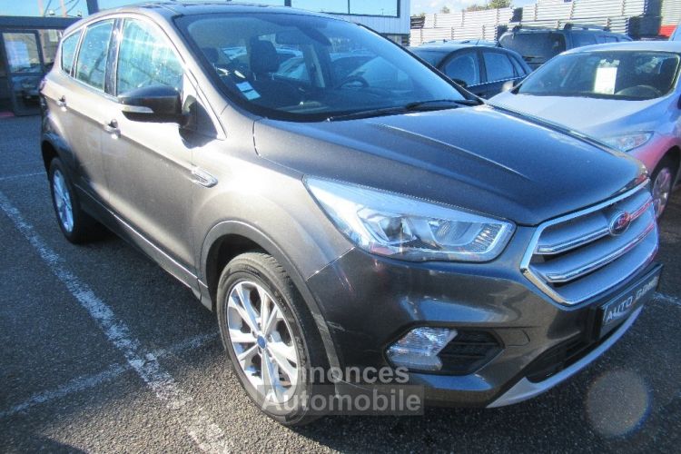 Ford Kuga 2.0 TDCi 150 SetS 4x2 BVM6 Titanium - <small></small> 12.990 € <small>TTC</small> - #3