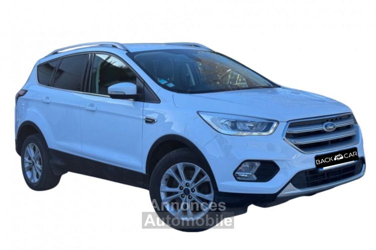 Ford Kuga 2.0 TDCi 150 S&S 4x2 BVM6 Titanium - <small></small> 14.990 € <small>TTC</small> - #1