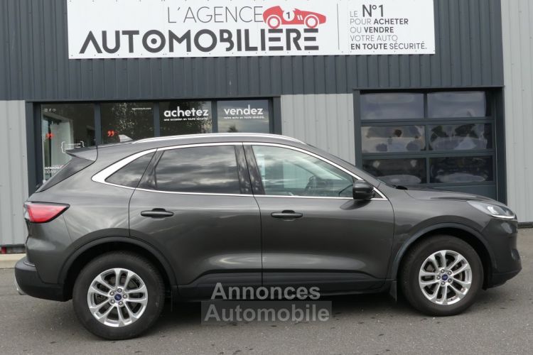 Ford Kuga 2.0 TDCI 150 S&S 4X2 TITANIUM - <small></small> 18.990 € <small>TTC</small> - #6