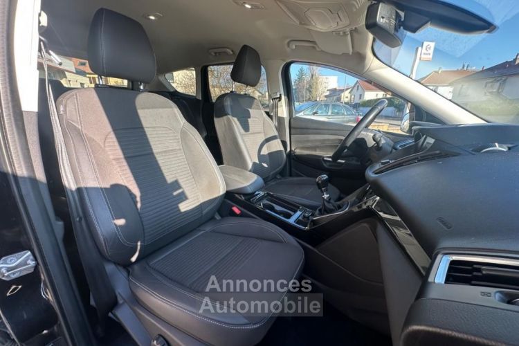 Ford Kuga 2.0 TDCI 150 TITANIUM NAVI 4X2 START-STOP - <small></small> 12.450 € <small>TTC</small> - #13