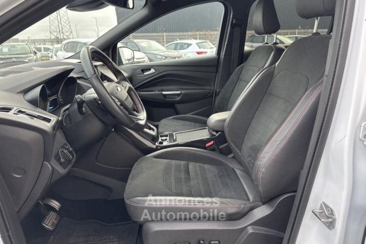 Ford Kuga 2.0 TDCi 150ch Stop&Start ST 4x4 Powershift - <small></small> 23.500 € <small>TTC</small> - #19