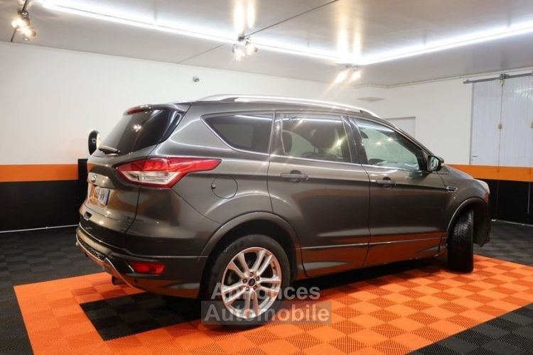 Ford Kuga 2.0 TDCI 150CH TITANIUM 4X4 - <small></small> 11.990 € <small>TTC</small> - #3