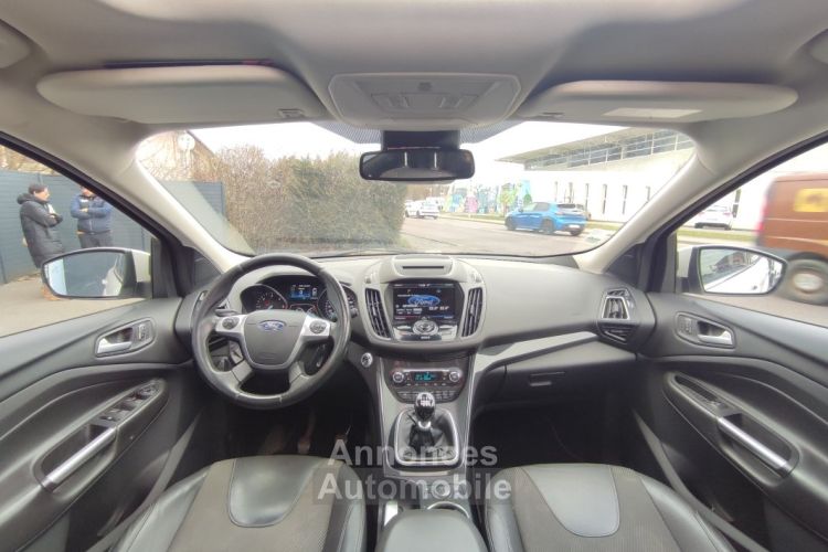 Ford Kuga 2.0 TDCi 150ch Titanium 4x4 - <small></small> 13.990 € <small>TTC</small> - #10