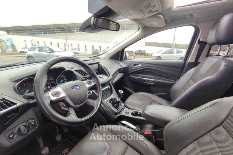 Ford Kuga 2.0 TDCi 150ch Titanium 4x4 - <small></small> 13.990 € <small>TTC</small> - #11