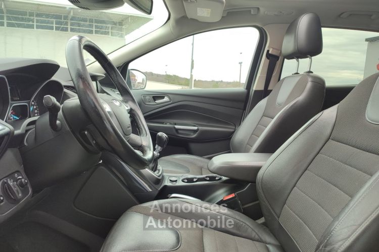 Ford Kuga 2.0 TDCi 150ch Titanium 4x4 - <small></small> 13.990 € <small>TTC</small> - #21