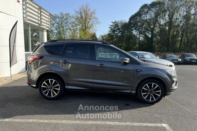 Ford Kuga 2.0 TDCi - 180 Bva 4x4 6.2 ST-Line - <small></small> 16.490 € <small>TTC</small> - #8