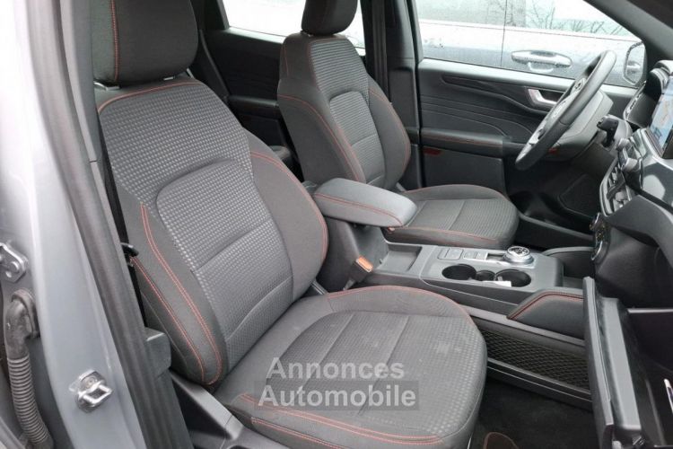 Ford Kuga 2.5 Duratec Flexifuel 190 e-CVT FHEV ST-Line - <small></small> 26.970 € <small></small> - #3