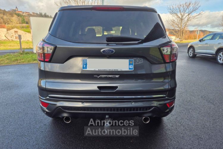 Ford Kuga II 2.0 TDCi 150ch Stop&Start Vignale 4x4 Powershift Attelage Pano Caméra / 19 - <small></small> 18.900 € <small></small> - #18