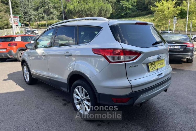 Ford Kuga II 1.5 EcoBoost 150ch Stop&Start Titanium 4x2 - <small></small> 12.990 € <small>TTC</small> - #4