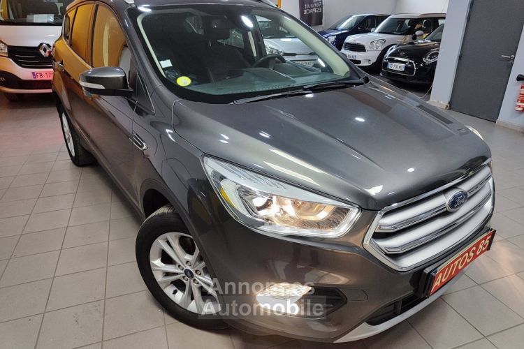 Ford Kuga II 2.0 TDCi 150ch Stop&Start Titanium 4x2 - <small></small> 13.490 € <small>TTC</small> - #3