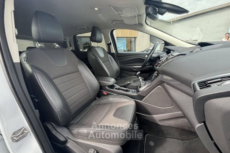 Ford Kuga II 2.0 TDCi 150ch Titanium 4x4 - <small></small> 11.990 € <small>TTC</small> - #10