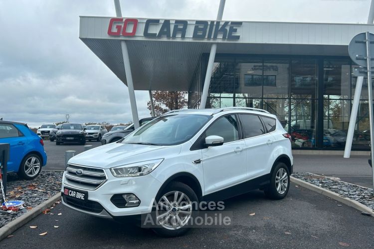 Ford Kuga TDCI 150 ch Garantie 6 ans GPS Attelage Sièges Chauffants 17 pouces Entretien exclusif 315-mois - <small></small> 17.888 € <small>TTC</small> - #1