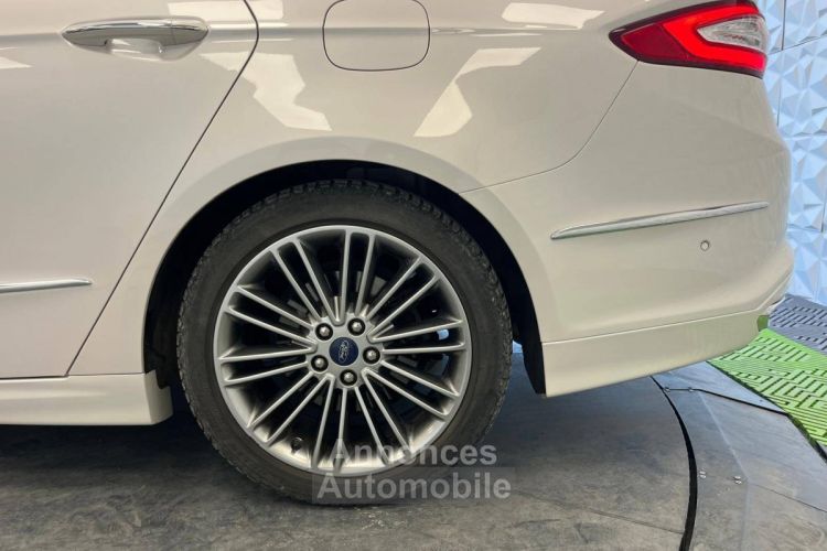 Ford Mondeo 2.0 HYBRID 187ch Vignale BVA 4p 7cv - <small></small> 17.490 € <small>TTC</small> - #30