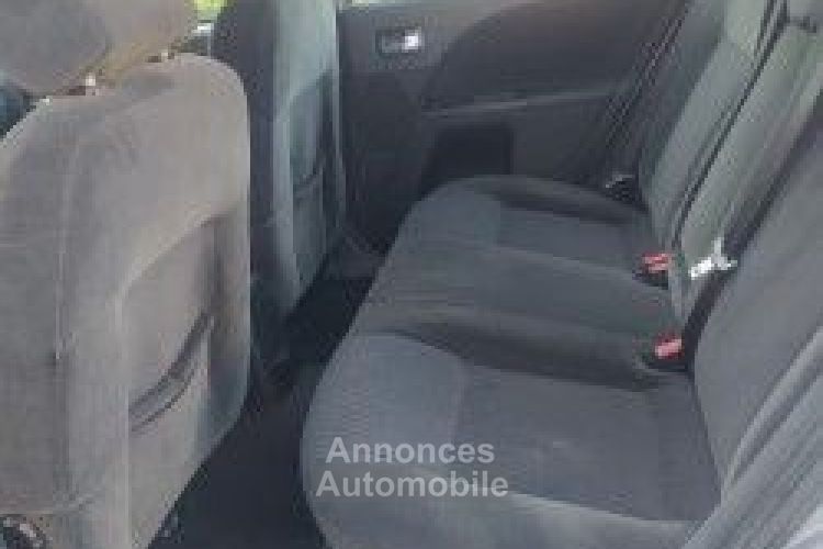 Ford Mondeo 2.0 tdci 115 - <small></small> 3.990 € <small>TTC</small> - #3