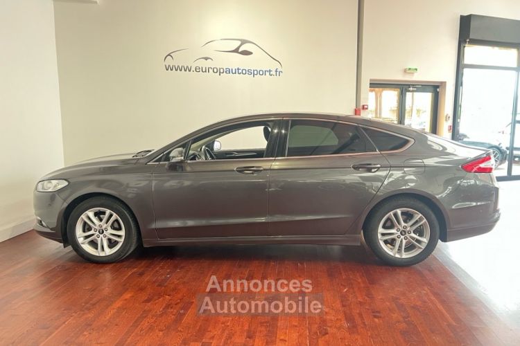 Ford Mondeo 2.0 TDCI 150CH TITANIUM BUSINESS 5P - <small></small> 13.990 € <small>TTC</small> - #4