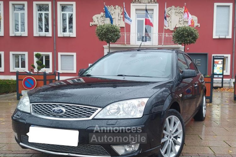 Ford Mondeo 2.2 tdci titanium - <small></small> 4.990 € <small>TTC</small> - #1