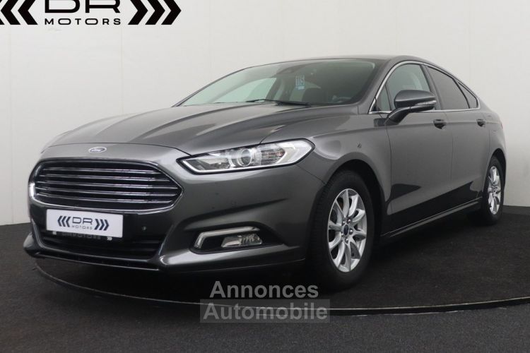 Ford Mondeo BERLINE 1.0 ECOBOOST TREND STYLE - NAVI MIRROR LINK - <small></small> 14.995 € <small>TTC</small> - #1